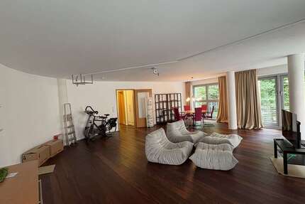 Wohnung zum Mieten in Düsseldorf 2.072,63 € 165.81 m² 3 zimmer