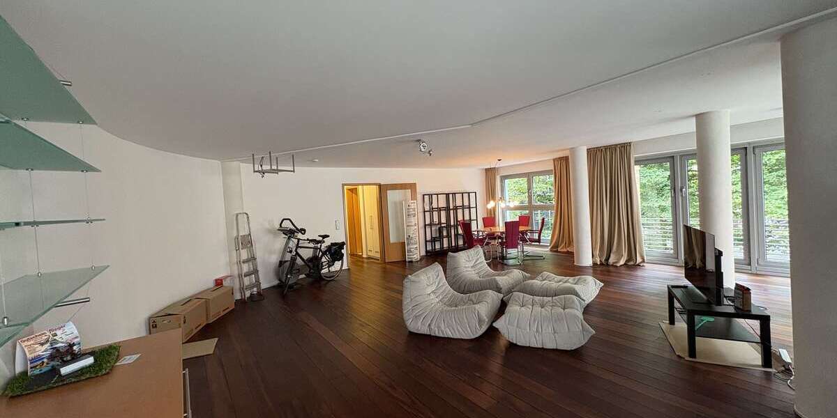 Wohnung zum Mieten in Düsseldorf 2.072,63 € 165.81 m² 3 zimmer