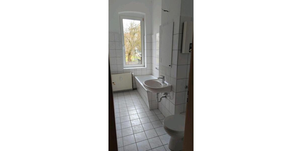 Erdgeschoßwohnung Dessau-Roßlau Roßlau - 1 Zimmer, 37 m&sup2;, 244&euro; | Angebot:26035217