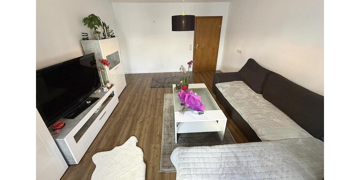Etagenwohnung Schöneck - 4 Zimmer, 140 m&sup2;, 1.150&euro; | Angebot:25713297