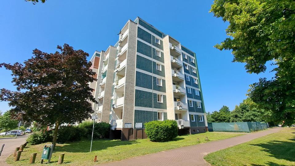 Etagenwohnung Magdeburg Alt Olvenstedt - 4 Zimmer, 90 m&sup2;, 529&euro; | Angebot:26383654