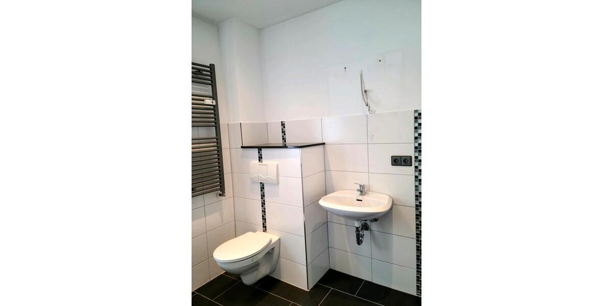 Hochparterre Limbach-Oberfrohna Oberfrohna - 2 Zimmer, 58 m&sup2;, 350&euro; | Angebot:26674391