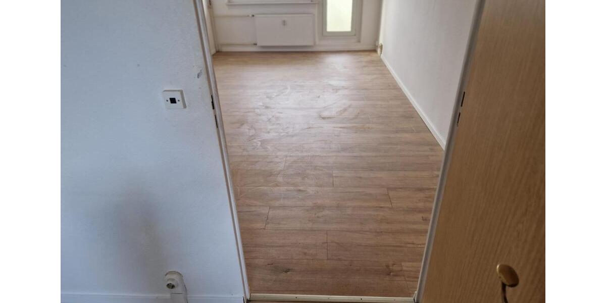 Etagenwohnung Gingst - 3 Zimmer, 66 m&sup2;, 350&euro; | Angebot:24355311