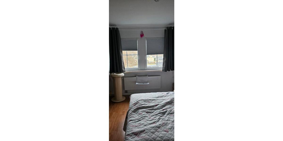 Dachgeschoßwohnung Altena - 3 Zimmer, 72 m&sup2;, 700&euro; | Angebot:24741259