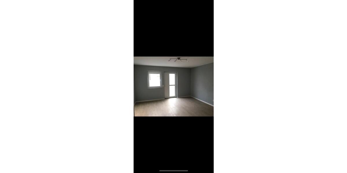 Etagenwohnung Ramstein-Miesenbach Miesenbach - 7 Zimmer, 260 m&sup2;, 2.600&euro; | Angebot:26580463