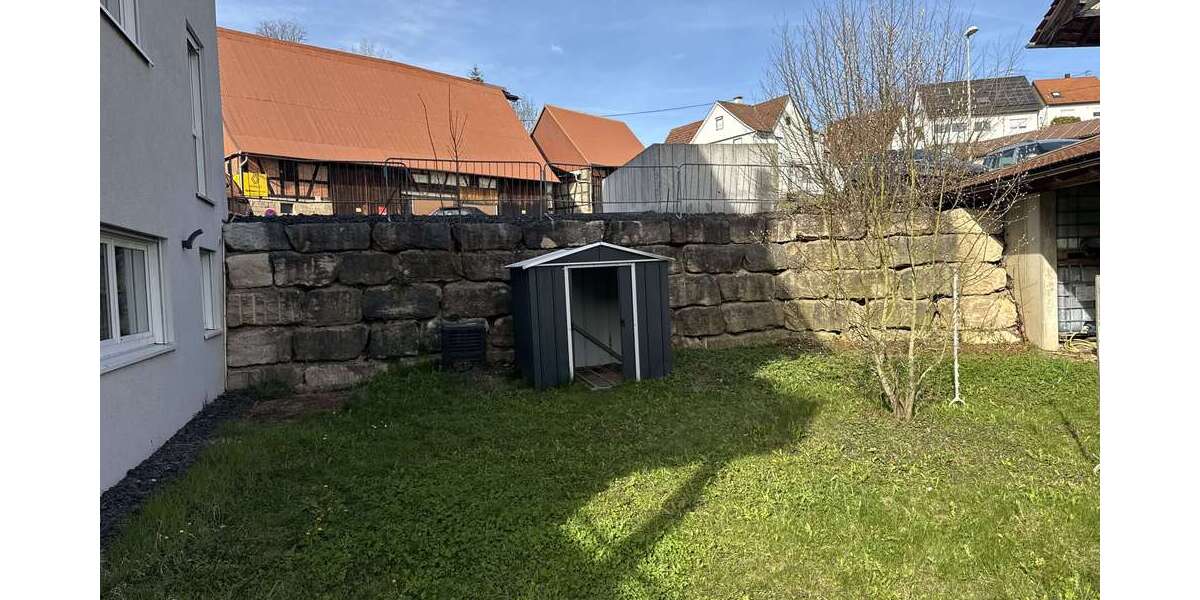 Etagenwohnung Weissach im Tal - 5 Zimmer, 135 m&sup2;, 1.550&euro; | Angebot:26180226