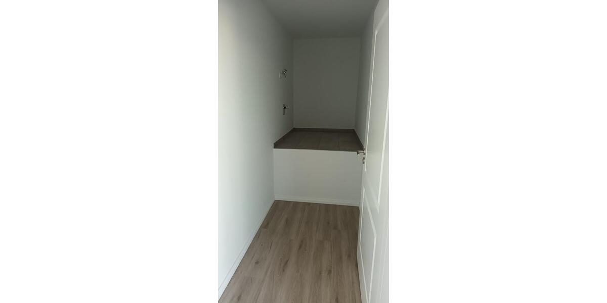 Etagenwohnung Aerzen - 4 Zimmer, 144 m&sup2;, 1.498&euro; | Angebot:24814254