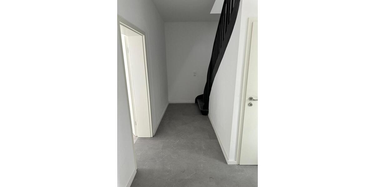 Einfamilienhaus 6-Zimmer zwischen Innenstadt und Schildesche zu vermieten 6 zimmer