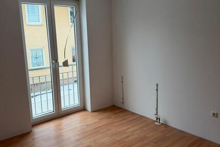 Wohnung Kassel Fasanenhof - 4 Zimmer, 110 m&sup2;, 1.250&euro; | Angebot:25127079