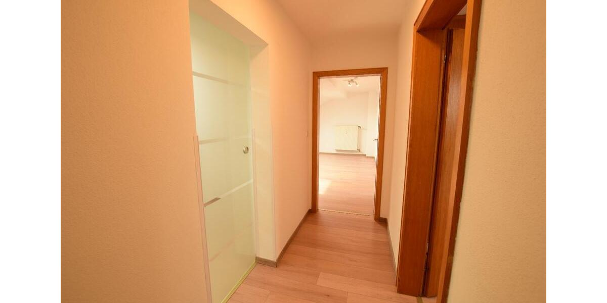 Dachgeschoßwohnung Koblenz Horchheim - 3 Zimmer, 65 m&sup2;, 680&euro; | Angebot:26435810
