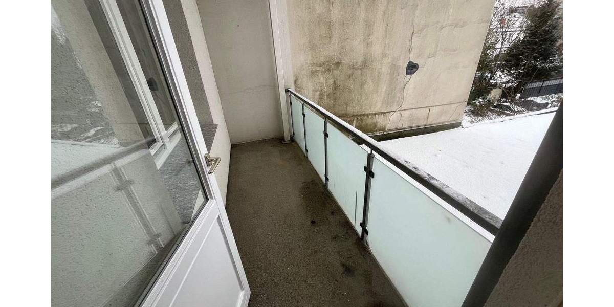 Etagenwohnung Bremerhaven Lehe - 4 Zimmer, 106 m&sup2;, 590&euro; | Angebot:25682422