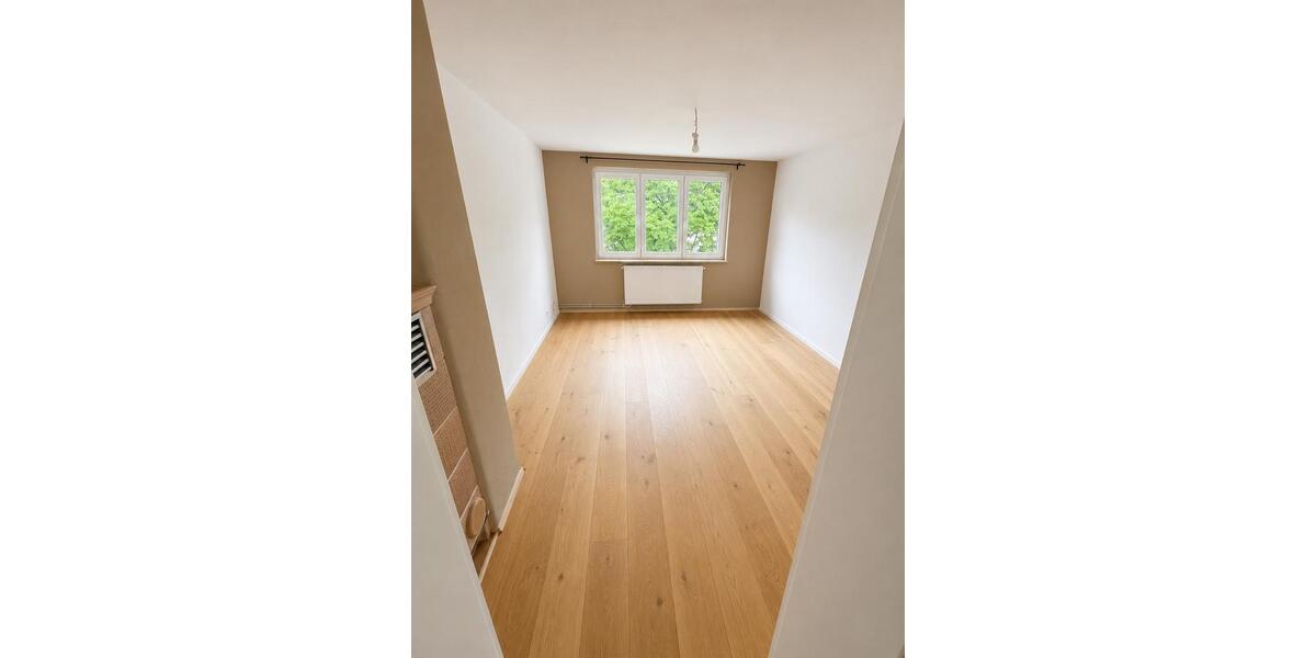 Etagenwohnung Schwarzburg - 5 Zimmer, 125 m&sup2;, 1.000&euro; | Angebot:26642868