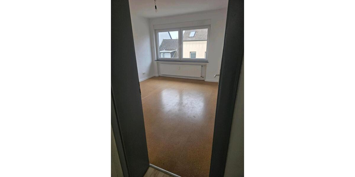 Etagenwohnung Krefeld Bockum - 3 Zimmer, 66 m&sup2;, 660&euro; | Angebot:26049814