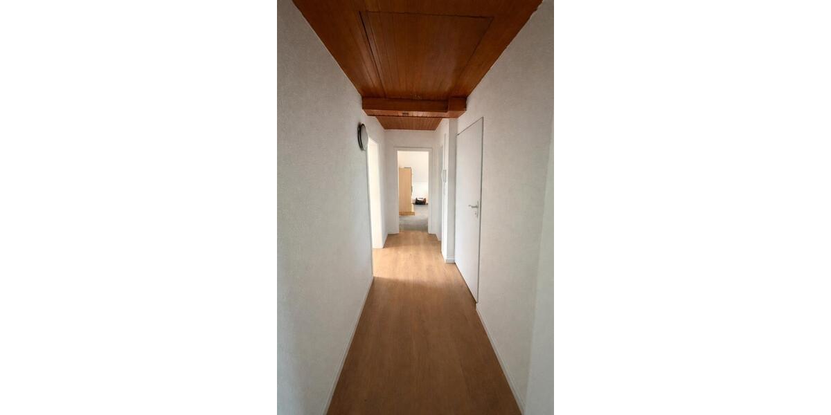 Dachgeschoßwohnung Lollar - 3 Zimmer, 78 m&sup2;, 740&euro; | Angebot:26346565