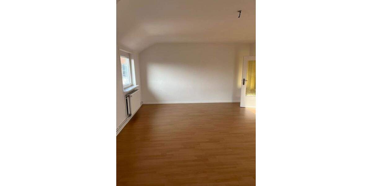 Etagenwohnung Hameln Nordstadt - 3 Zimmer, 81 m&sup2;, 725&euro; | Angebot:25752905
