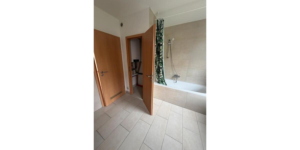 Etagenwohnung Eisenach - 1 Zimmer, 60 m&sup2;, 400&euro; | Angebot:26457855