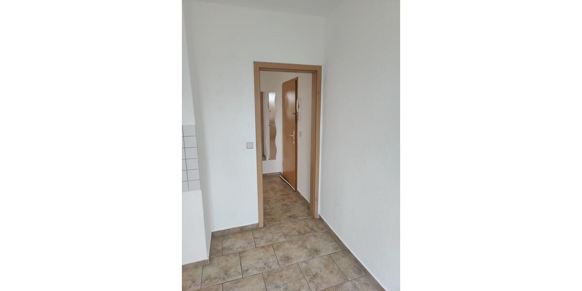 Etagenwohnung Gröningen - 4 Zimmer, 75 m&sup2;, 420&euro; | Angebot:25544482