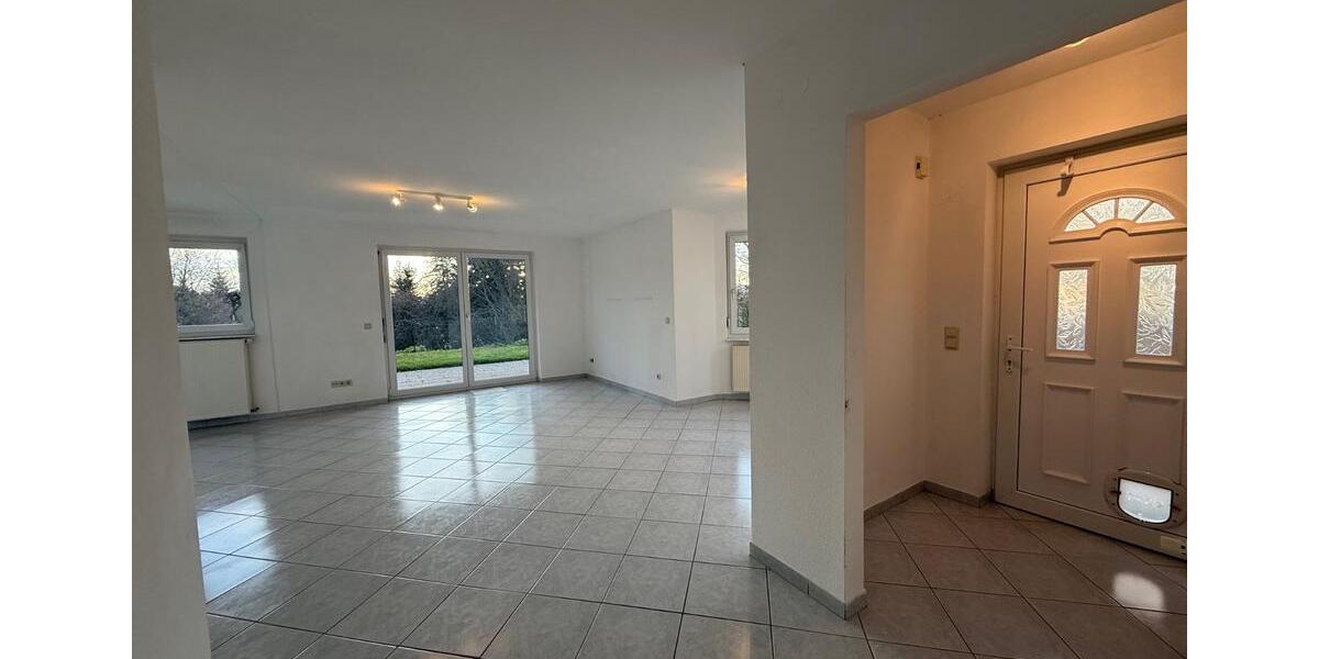 Doppelhaushälfte mit Einliegerwohnung in Bad Liebenzell-Monakam 6 zimmer