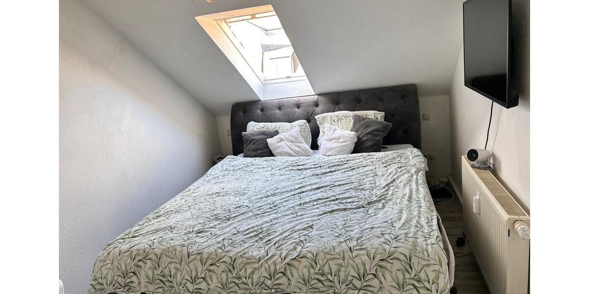 Dachgeschoßwohnung Zwickau - 3 Zimmer, 60 m&sup2;, 325&euro; | Angebot:25942754