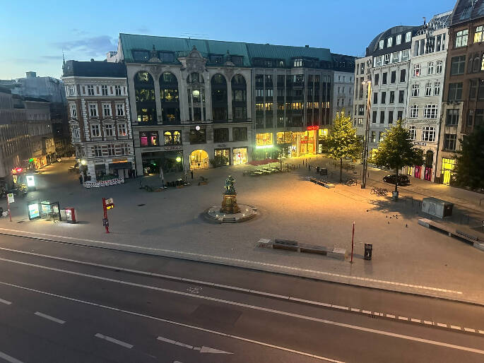 Repräsentative Bürofläche am Gänsemarkt - 206 qm - All-in-Miete