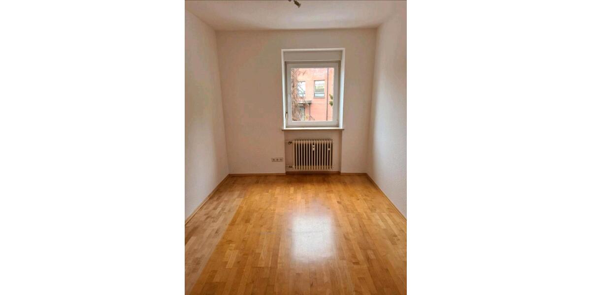 Etagenwohnung Nürnberg Almoshof - 4 Zimmer, 110 m&sup2;, 1.680&euro; | Angebot:24565239