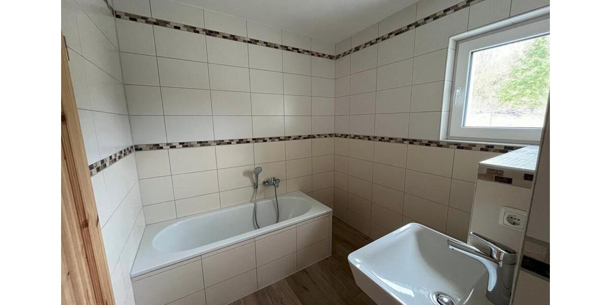 Etagenwohnung Bad Endbach - 2 Zimmer, 90 m&sup2;, 650&euro; | Angebot:26248559