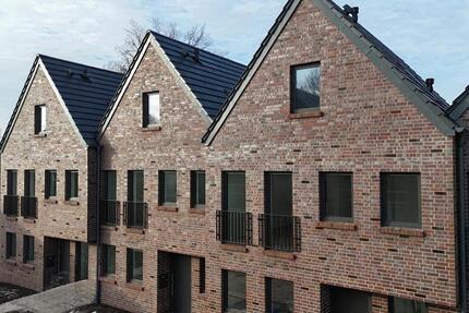 Haus Edewecht - 6 Zimmer, 137 m&sup2;, 1.920&euro; | Angebot:24991473