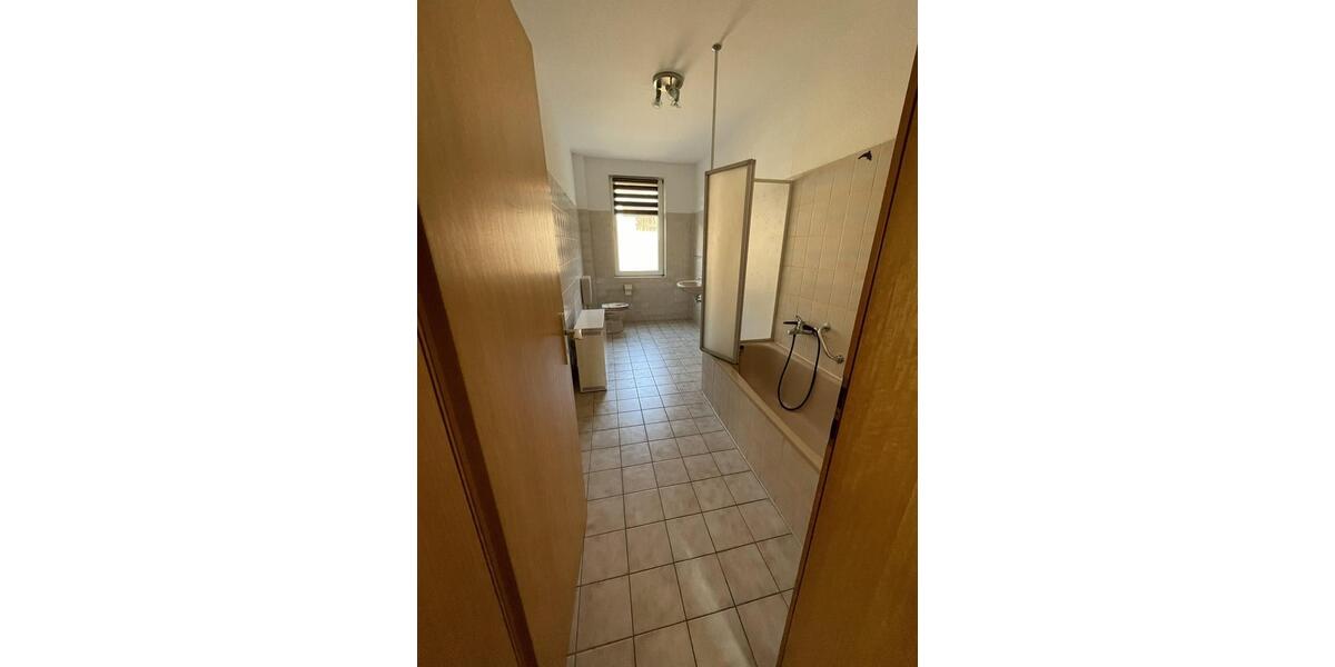 Erdgeschoßwohnung Helmstedt - 3 Zimmer, 72 m&sup2;, 572&euro; | Angebot:25899827