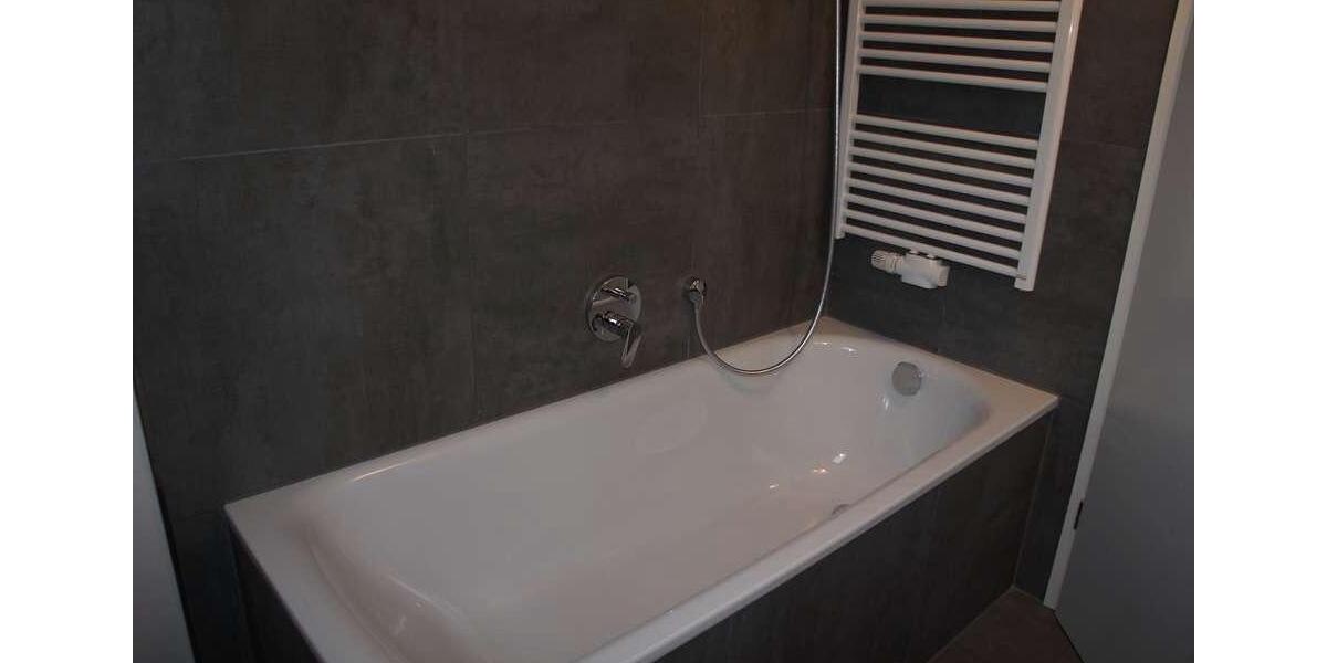 Dachgeschoßwohnung Leverkusen - 2 Zimmer, 55 m&sup2;, 950&euro; | Angebot:26688552