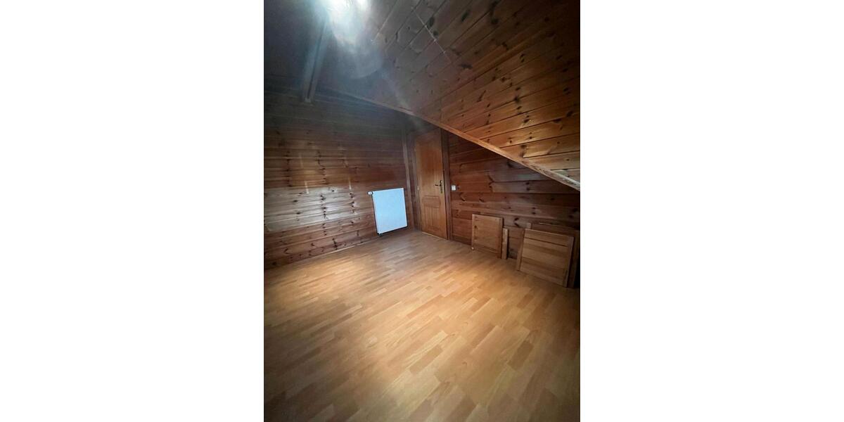 Einfamilienhaus Niederaula - 7 Zimmer, 150 m&sup2;, 1.500&euro; | Angebot:25416138