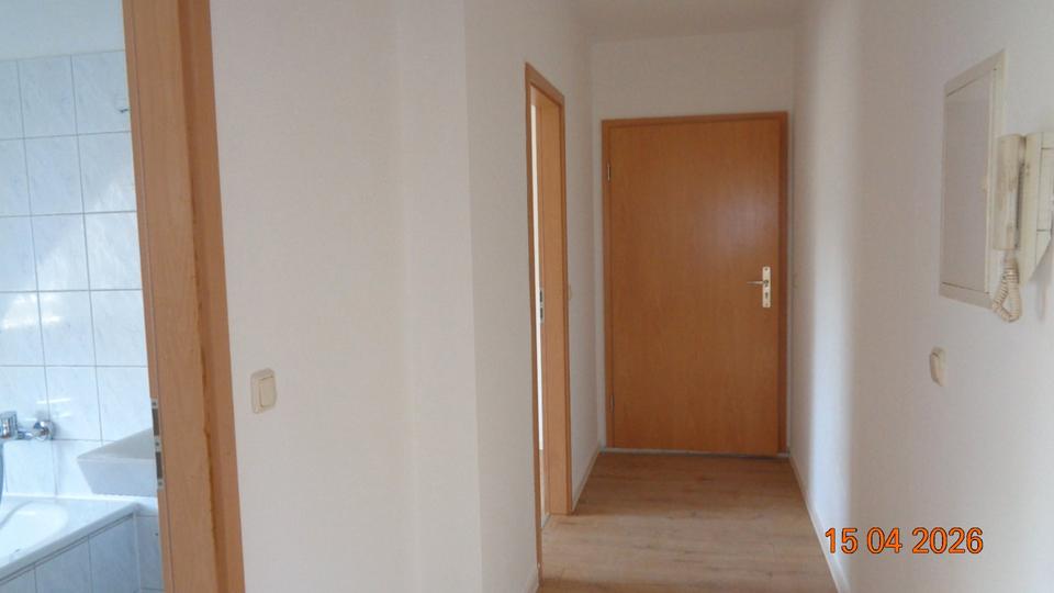Dachgeschoßwohnung Naumburg (Saale) - 3 Zimmer, 73 m&sup2;, 477&euro; | Angebot:26368420