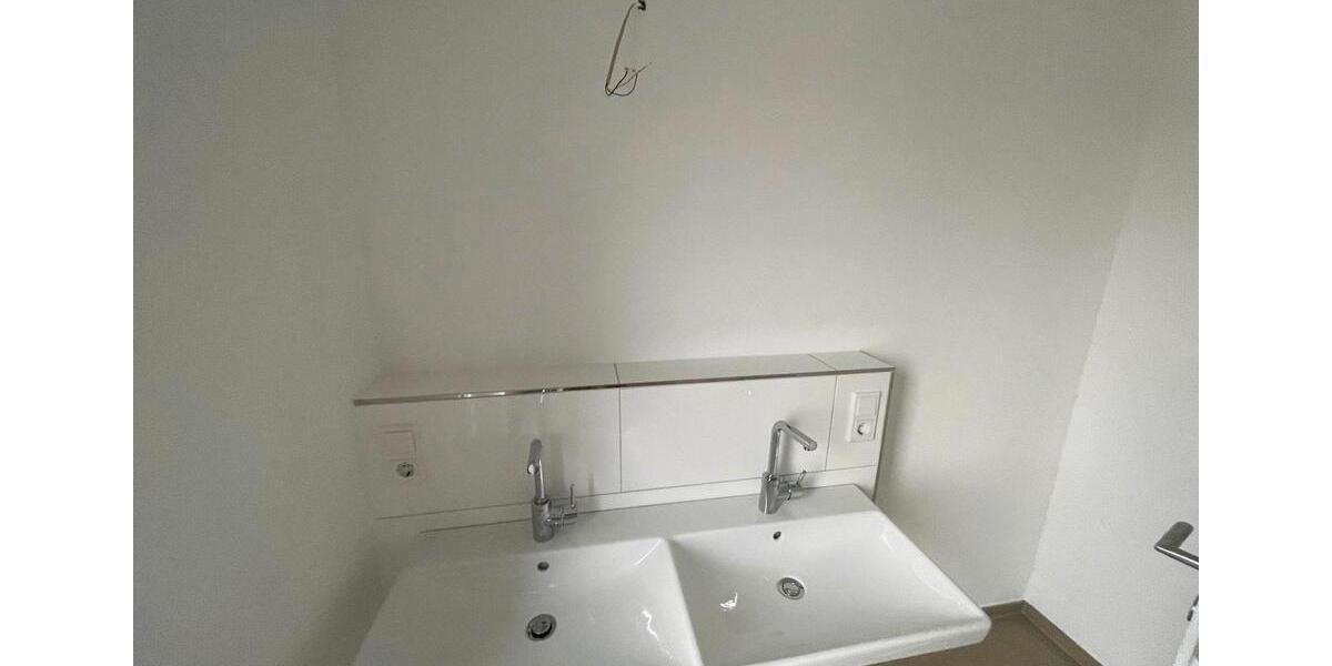 Dachgeschoßwohnung Trier Kürenz - 4 Zimmer, 108 m&sup2;, 1.611&euro; | Angebot:26515400