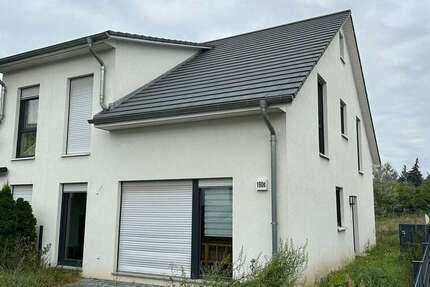 Haus Berlin Spandau - 9 Zimmer, 124 m&sup2;, 2.475&euro; | Angebot:24526837