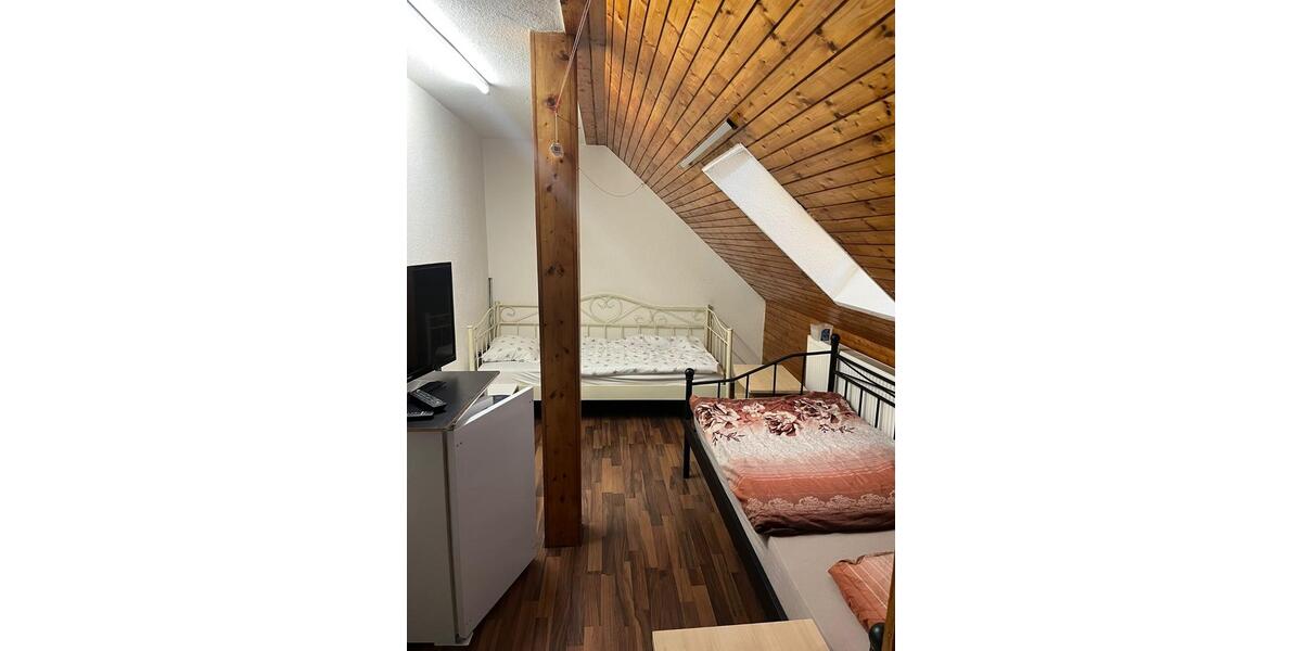 Wohnen auf Zeit Aalen - 4 Zimmer, 110 m&sup2;, 12&euro; | Angebot:24660794