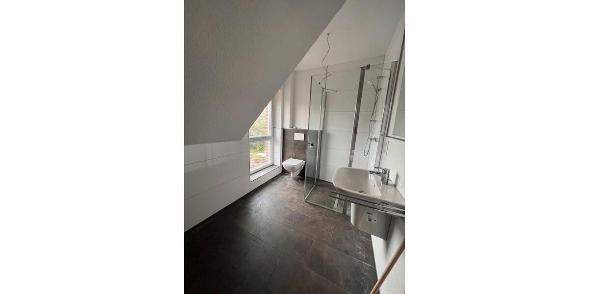 Etagenwohnung Ostrhauderfehn - 4 Zimmer, 105 m&sup2;, 1.100&euro; | Angebot:25349385