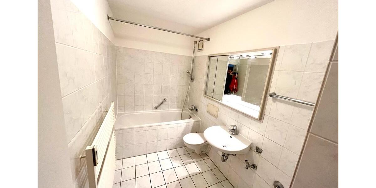 Etagenwohnung Bergisch Gladbach Paffrath - 2 Zimmer, 52 m&sup2;, 1.699&euro; | Angebot:25935360