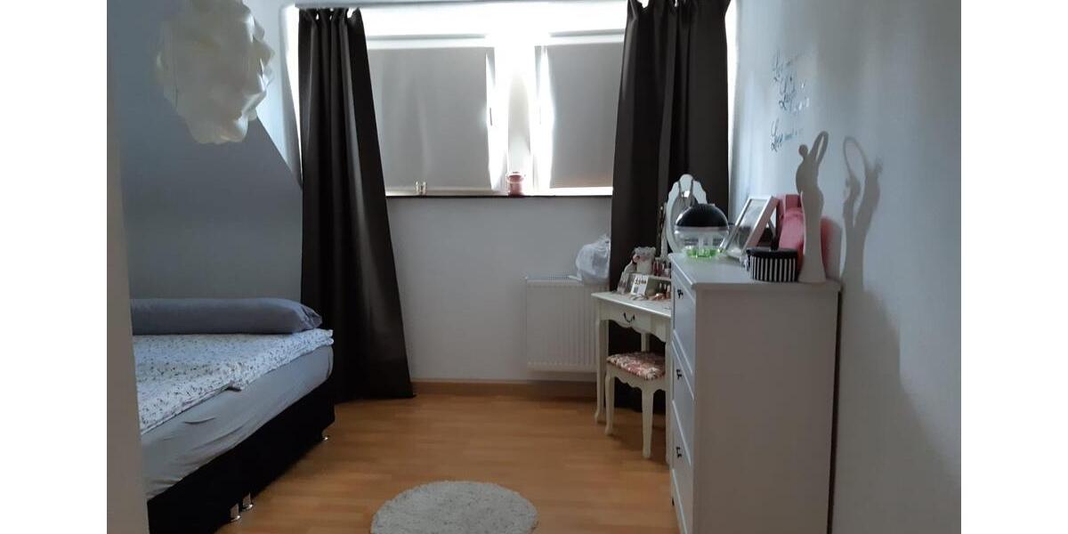Dachgeschoßwohnung Lebach - 3.5 Zimmer, 100 m&sup2;, 600&euro; | Angebot:26013060