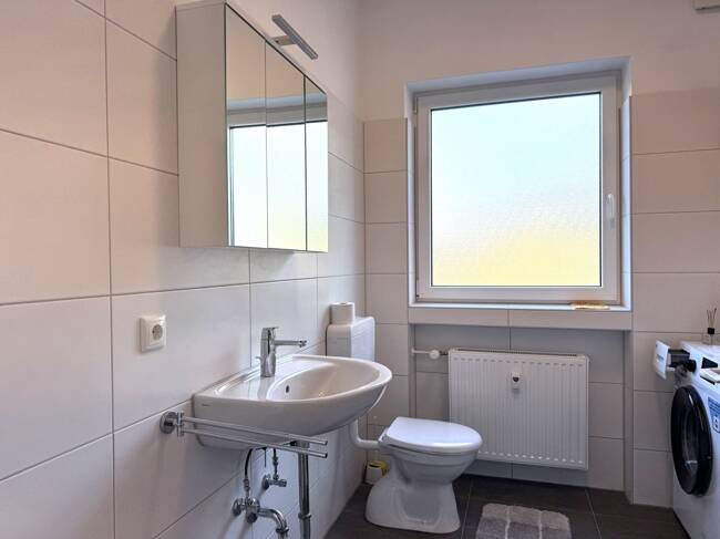 Etagenwohnung Murnau - 3 Zimmer, 83 m&sup2;, 1.190&euro; | Angebot:26173187