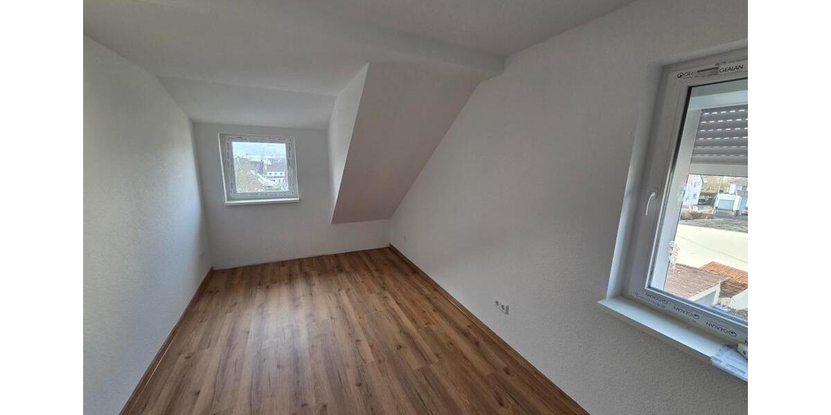 Etagenwohnung Rotenburg an der Fulda - 5 Zimmer, 110 m&sup2;, 1.350&euro; | Angebot:24701479