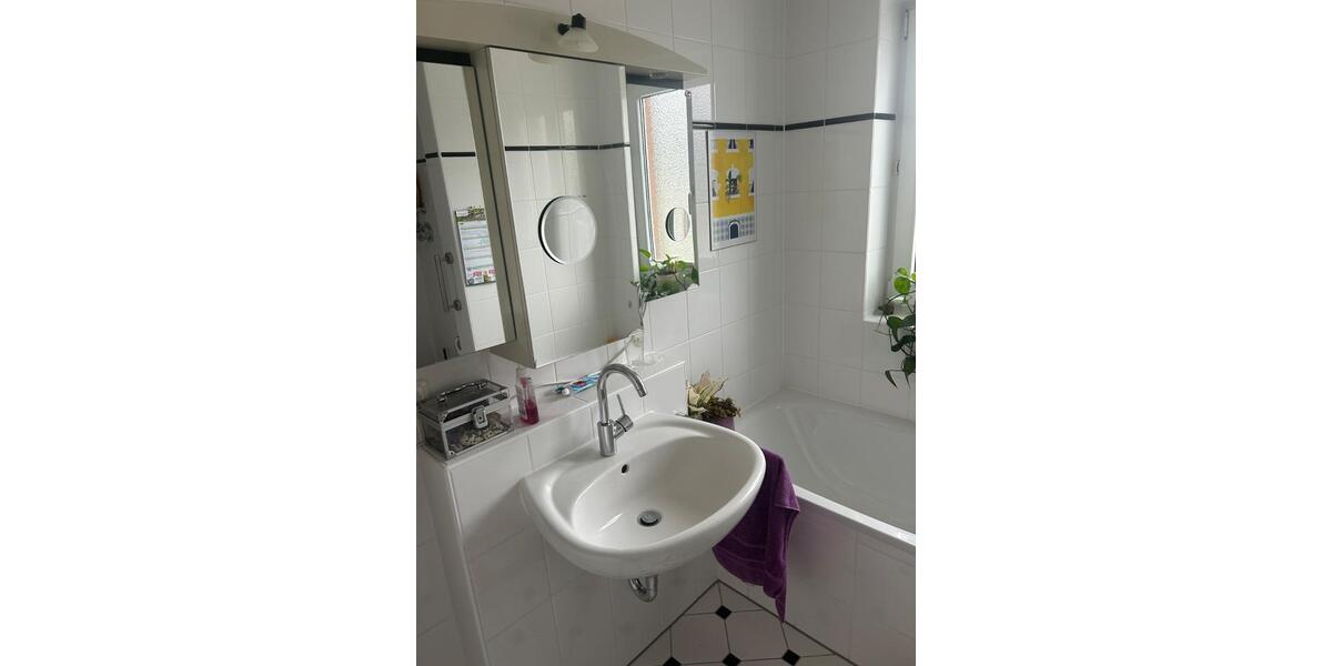 Etagenwohnung Bad Tölz - 2 Zimmer, 100 m&sup2;, 2.000&euro; | Angebot:26582338