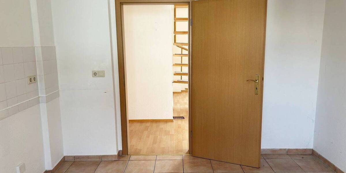 Etagenwohnung Dresden Klotzsche - 3 Zimmer, 69 m&sup2;, 665&euro; | Angebot:26154796