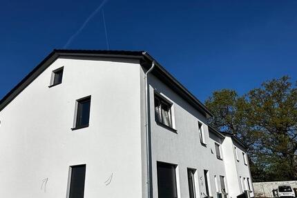 Haus Nienburg (Weser) - 5 Zimmer, 160 m&sup2;, 1.600&euro; | Angebot:26397926