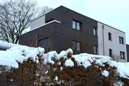 Haus zum Mieten in Hamburg Volksdorf 3.750 € 198 m² 7 zimmer