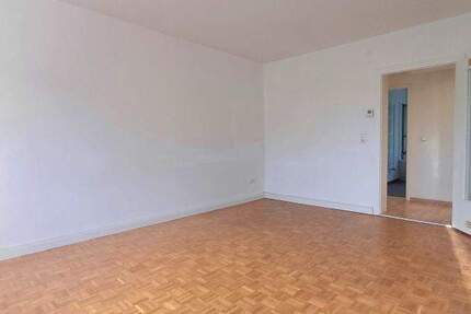 ***traumhaft sanierte 3ZiWhg. mit BALKON 3 zimmer