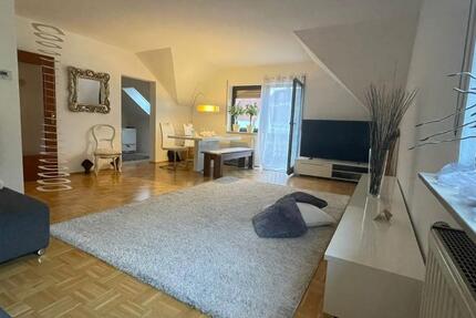 Vermiete 2,5 Zimmer DG-Wohnung 82m² in Sendelbach