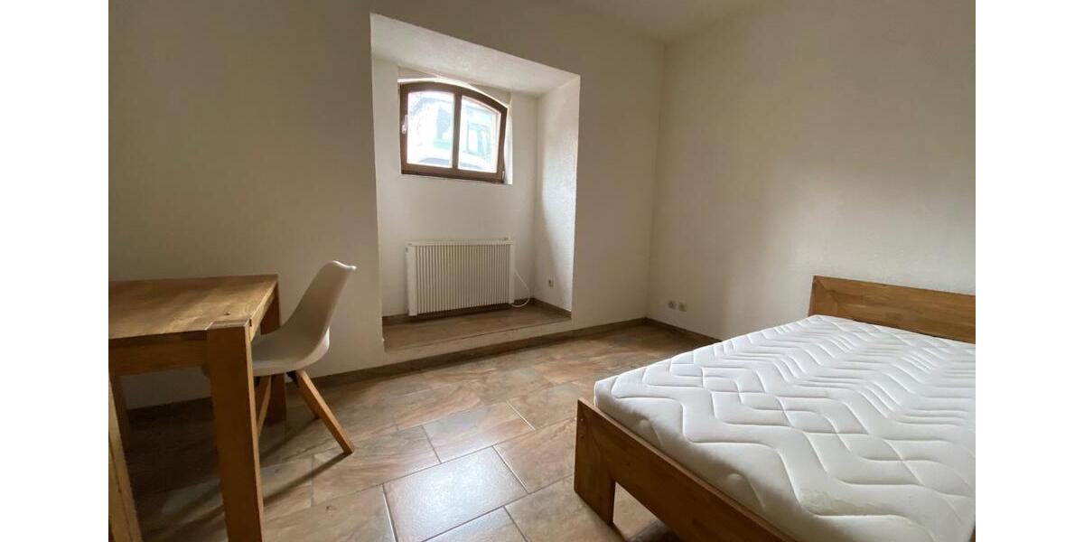 Hochparterre Haldensleben - 1 Zimmer, 17 m&sup2;, 275&euro; | Angebot:25854877