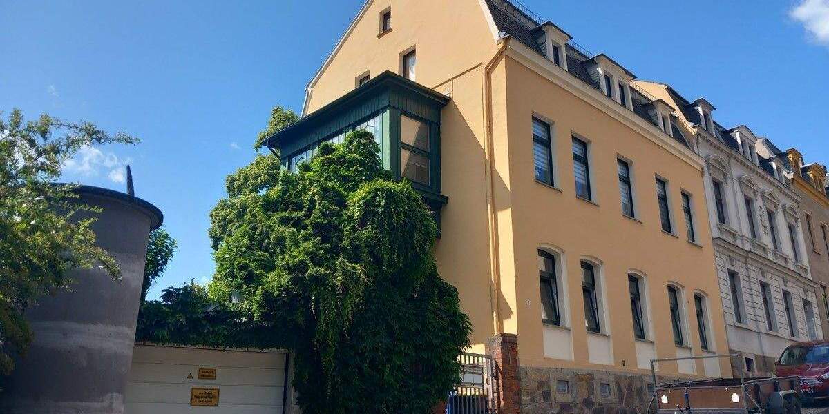 Etagenwohnung Crimmitschau - 2 Zimmer, 51 m&sup2;, 270&euro; | Angebot:25678764