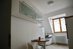 Dachgeschoßwohnung mit Küche