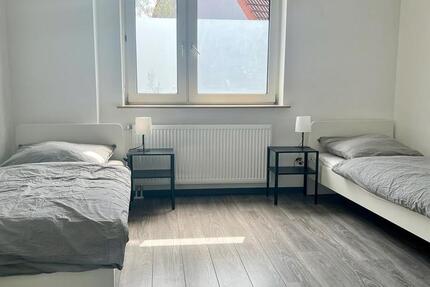 Wohnen auf Zeit Mannheim Herzogenried - 7 Zimmer, 50 m&sup2;, 20&euro; | Angebot:16114977