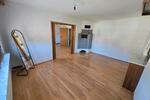 Etagenwohnung Wehingen - 4 Zimmer, 140 m&sup2;, 1.250&euro; | Angebot:26133452